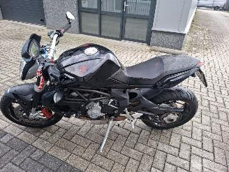 MV Agusta Brutale 675 picture 4