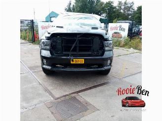 Dodge Ram 1500 Crew Cab (DS/DJ/D2), Pick-up, 2010 / 2018 5.7 Hemi V8 4x4 picture 4