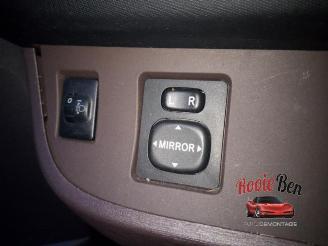 Toyota iQ iQ, Hatchback 3-drs, 2009 / 2015 1.0 12V VVT-i picture 11