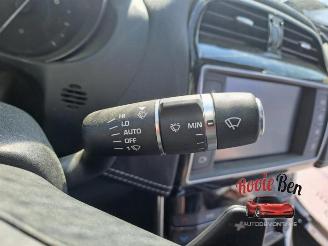 Jaguar XE XE, Sedan, 2015 2.0 200 Turbo 16V picture 13