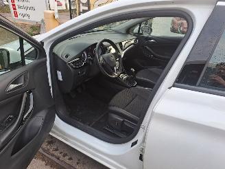 Opel Astra SPORTS TOURER+ picture 17