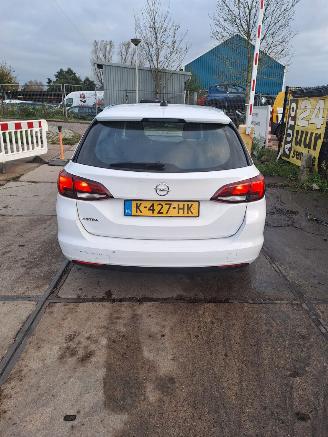 Opel Astra SPORTS TOURER+ picture 5