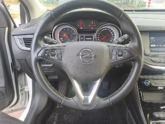 Opel Astra SPORTS TOURER+ picture 18