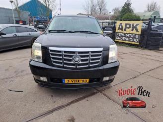 Salvage car Cadillac Escalade Escalade, SUV, 2006 / 2014 6.2 V8 4x4 2008/1