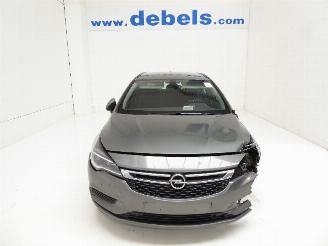 Damaged car Opel Astra 1.6 D SP TOURER 2018/8