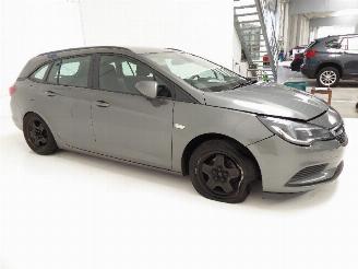 Opel Astra 1.6 D SP TOURER picture 10