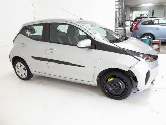 Toyota Aygo 1.0 X-CLUSIV picture 7
