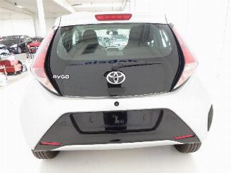 Toyota Aygo 1.0 X-CLUSIV picture 5