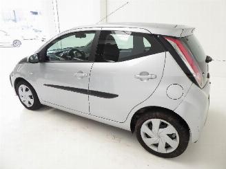Toyota Aygo 1.0 X-CLUSIV picture 4