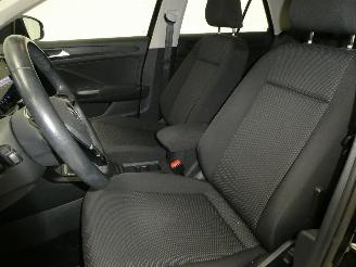 Volkswagen T-Roc  picture 13