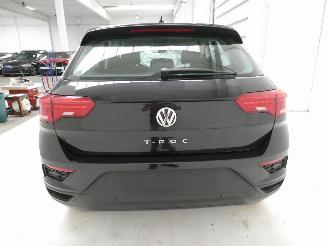 Volkswagen T-Roc  picture 6