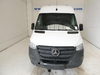 Mercedes Sprinter  picture 2