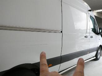 Mercedes Sprinter  picture 14