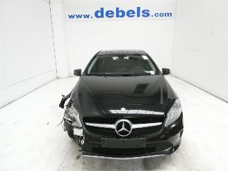 Coche accidentado Mercedes A-klasse 1.6 2017/4