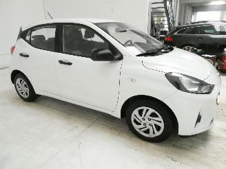 Hyundai I-10 1.0 picture 9