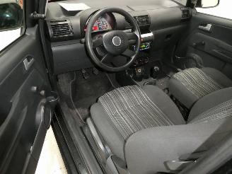 Volkswagen Fox 2.0D picture 14
