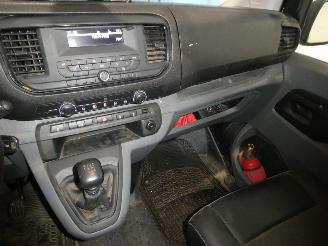 Opel Vivaro 1.5D picture 17