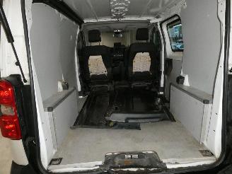 Opel Vivaro 1.5D picture 8