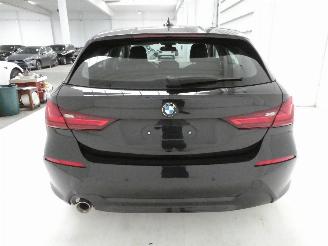 BMW 1-serie 1.5I picture 6
