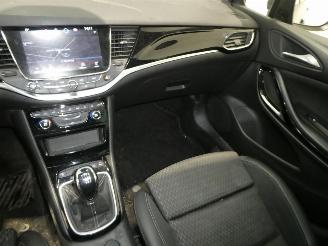 Opel Astra 1.6 INNOVATION picture 11