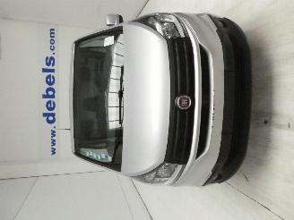 dommages fourgonnettes/vécules utilitaires Fiat Talento 1.6D 2019/10