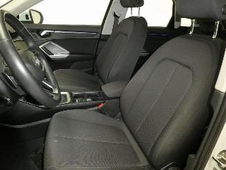Audi Q3  picture 13
