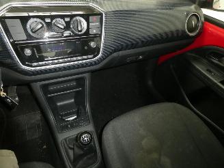 Volkswagen Up! MOVE picture 13