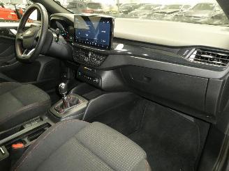 Ford Focus ST LINE 125 PK picture 11