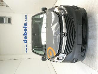 dañado vehículos comerciales Opel Vivaro 1.6D EDITION 2018/6
