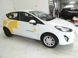 Ford Fiesta TREND picture 9