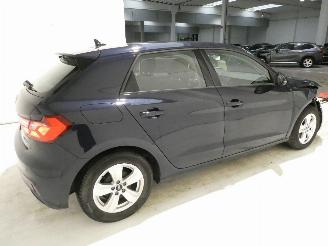 Audi A1 1.0 picture 9
