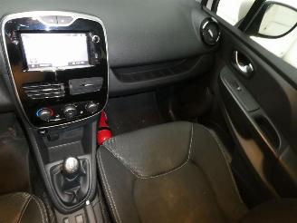 Renault Clio 1.5D IV GRANDTOUR EX picture 17