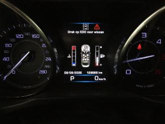 Jaguar XE 2.0D picture 11