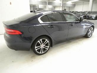 Jaguar XE 2.0D picture 6