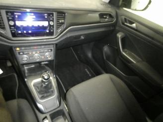 Volkswagen T-Roc  picture 10