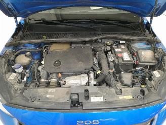 Peugeot 208 II ALLURE picture 19