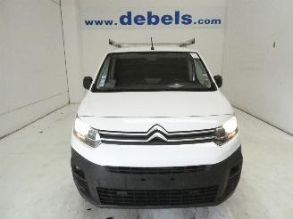 krockskadad bil bedrijf Citroën Berlingo 1.5D 2021/7