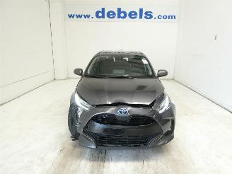 damaged passenger cars Toyota Yaris  2024/5