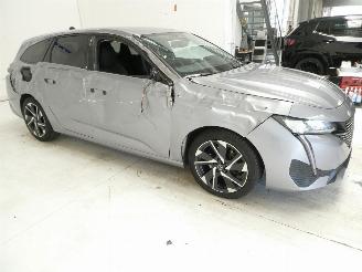 Peugeot 308 III ALLURE picture 12