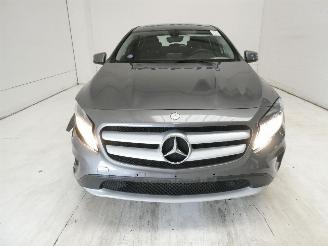 Mercedes GLA 180 picture 2