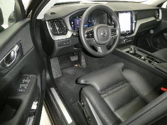 Volvo Xc-60 R-DESIGN picture 14