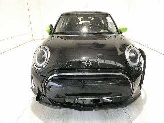 Mini Cooper 1.5 picture 2