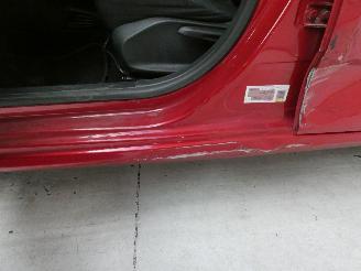 Peugeot 208 SIGNATURE picture 5