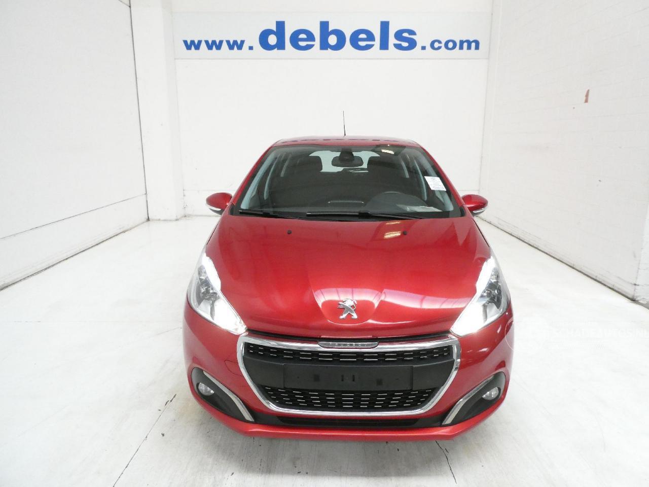 Peugeot 208 SIGNATURE