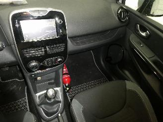 Renault Clio IV GRANDTOUR DY picture 13