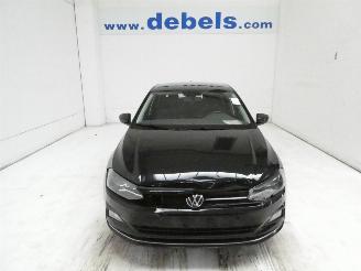 Schadeauto Volkswagen Polo 1.0 HIGHLINE 2021/3