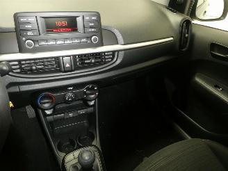 Kia Picanto MPI 67 PURE picture 11