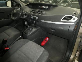 Renault Mégane Scénic SCENIC III LIFE picture 16
