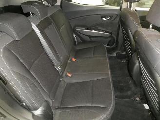Ssang yong XLV  picture 16