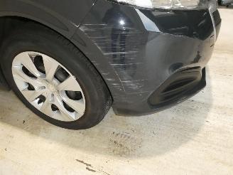 Peugeot 208 LIKE picture 14